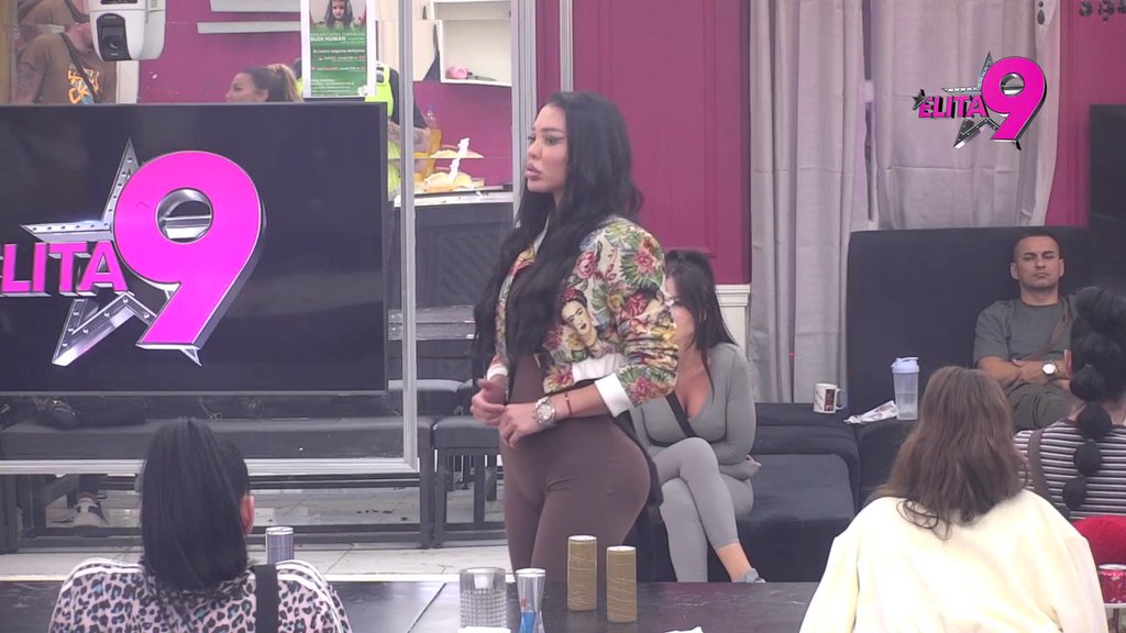 Ne bih prihvatio ženu koja ima dete: Asmin kao da nema ćerku, šokirao sve svojom izjavom, Filip ponovo odjavio Aneli (VIDEO)