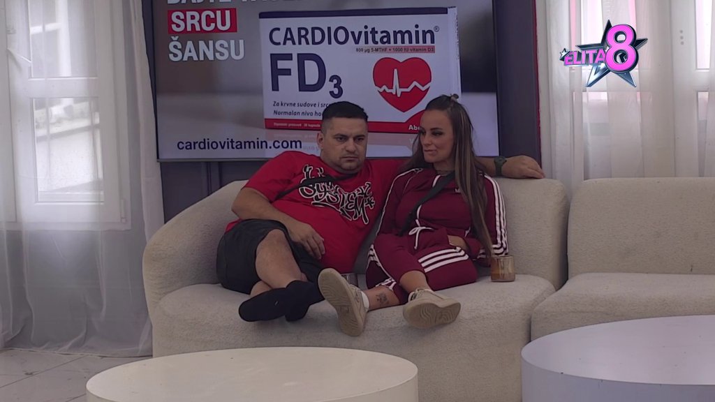 Imam dečka, liči na debila: Teodora nikad zešće isponižavala Bebicu, on  progutao sve prozivke i razvukao osmeh! (VIDEO)