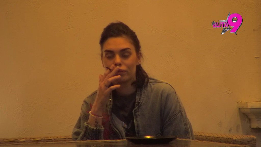 OČAJNIČKI VAPAJ: Mina daje sve od sebe da smekša Viktora, on ne želi ni da čuje za pomirenje! (VIDEO)