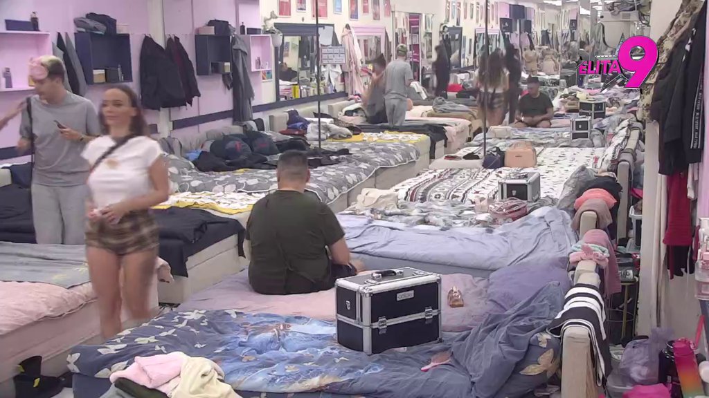 Koteška p*derčina, seljačina: Teodori pala roletna i na sav glas izvređala Bebičinog oca, on joj maže oči lažima! (VIDEO)