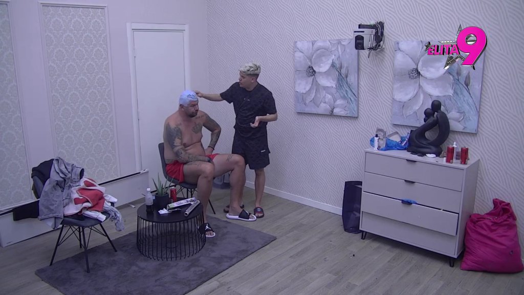 Druga runda: Uroš se trudi svim silama da Janjušu izvuče belu boju kose, on završio u ranama zbog blanša! (VIDEO)