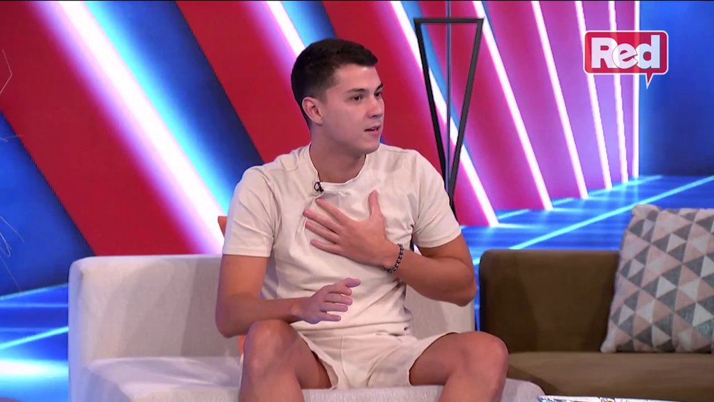 ZVANIČNO ŽIVIMO ZAJEDNO: Ena i Peja otpočeli novo poglavlje u ljubavnom životu! Evo kako se Jovan slaže sa njenim sinom: JEDINI PROBLEM JESTE... (VIDEO)