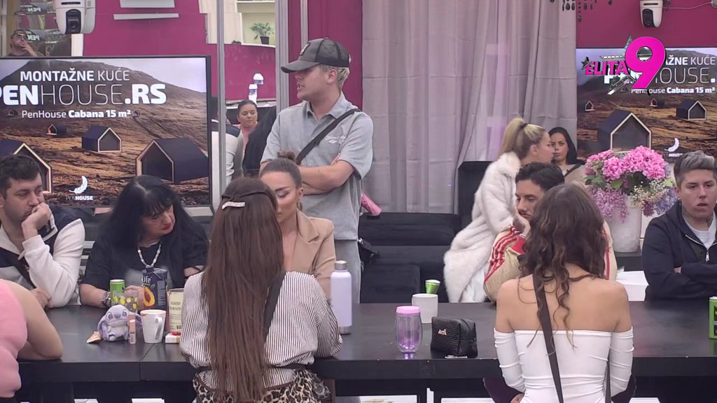 Samo tera cirkus jer ona voli muškarce poput Ere Ojdanića: Uroš unakazio Teodoru na svim poljima, uveren da je Filip ne zanima! (VIDEO)