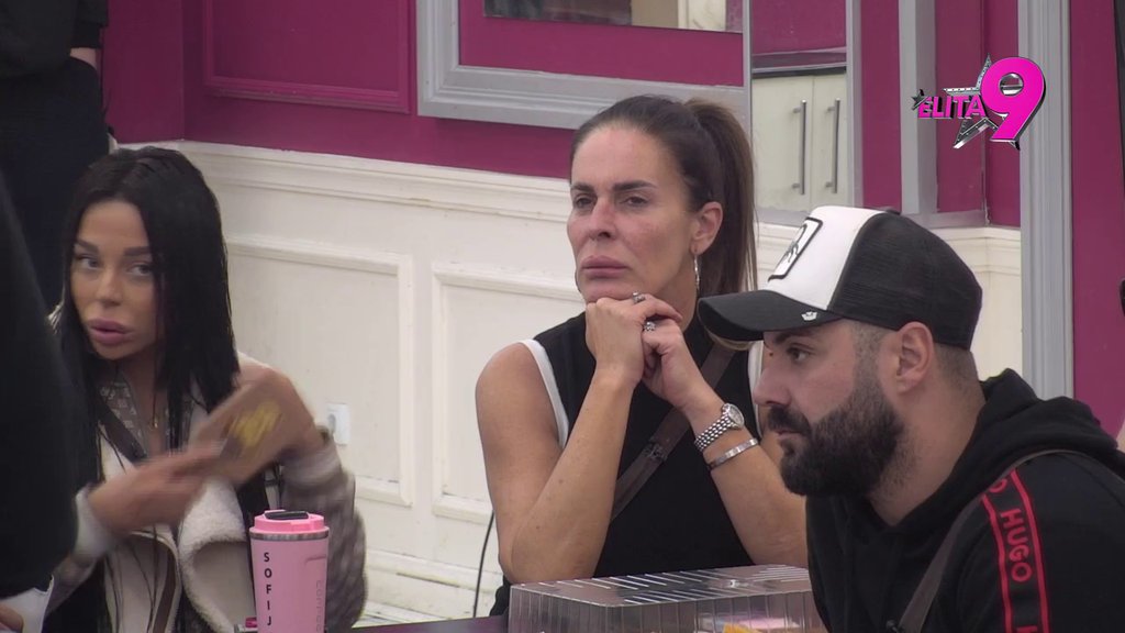 Jedno pitanje je pokrenulo opsadno stanje u Beloj kući! Anđelo i Mića u nikad većem sukobu: Svi znaju da je Jakšićka zaljubljena u Anđela (VIDEO)