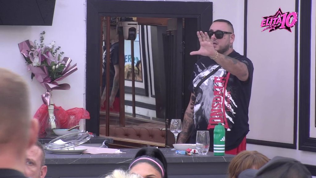 Kad bi ušla na ova vrata... Filip Car ni posle pet godina nije imun na Dalilu, ne može da sakrije emociju (VIDEO)