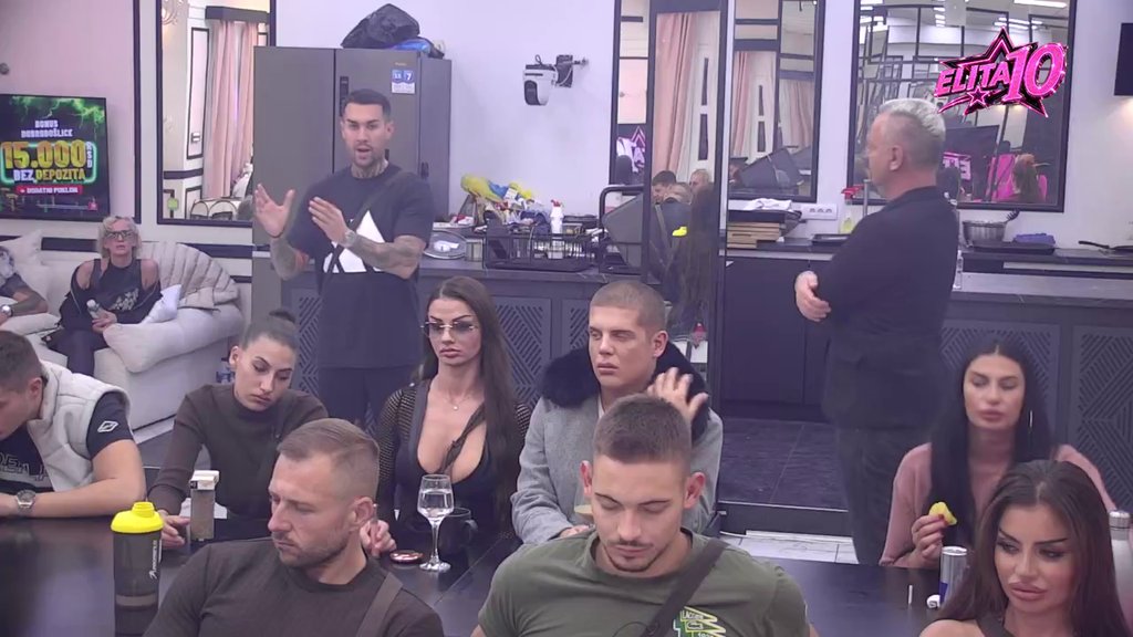 Bukti žestok rat: Aneli žestoko izvređala Daču i njegovu porodicu, Car sedi kao na iglama! (VIDEO)