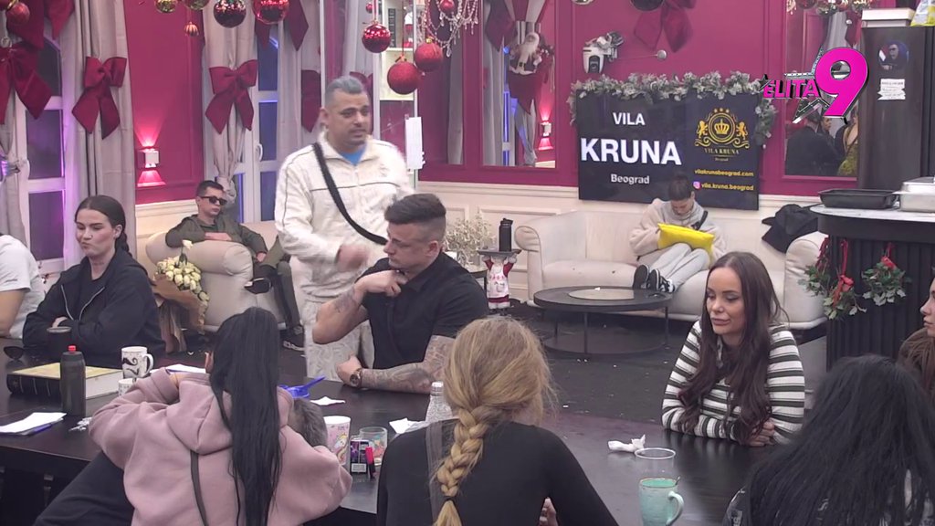 Bebica na žestokom udaru: Bora Santana prozvao Teodoru i njega, Terza očitao lekciju cimerima! (VIDEO)