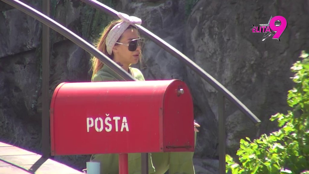 KAO GROM IZ VEDRA NEBA! Aneli i Janjuš zaurlali jedno na drugo, čašćavaju se uvredama kao nikad do sad! (VIDEO)