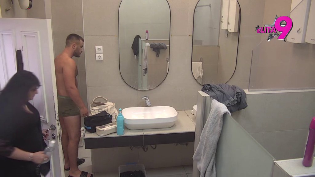NOVI HAOS MINE I VIKTORA! Ona briznula u plač, on je tera od sebe: BEŽI, BUDALO JEDNA! (VIDEO)