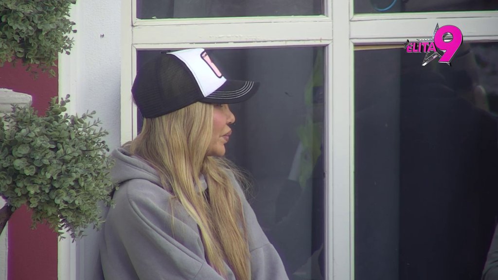 Volela bi ti da me voliš, ali ne smeš od Grofice! Asmin pogodio u metu, shvatio da Aneli ne sme da se pomiri s njim zbog mame! (VIDEO)