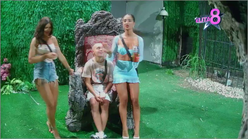 Gastoz šalje Anđeli tajne signale? Preko čokoladice pokušao da pridobije njenu pažnju, ona sve obelodanila! (VIDEO)