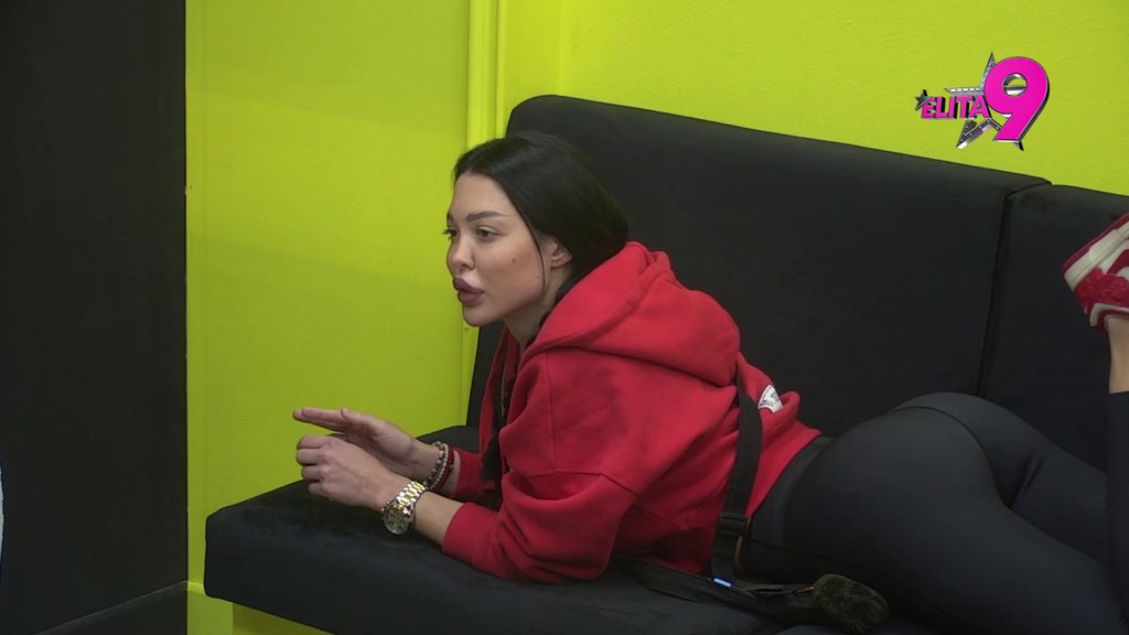 Nema više gde, gazi preko mrtvih do cilja: Maja brutalno unakazila Aneli zbog knedle u grlu, pa otkrila da li se zaljubila u Alibabu! (VIDEO)