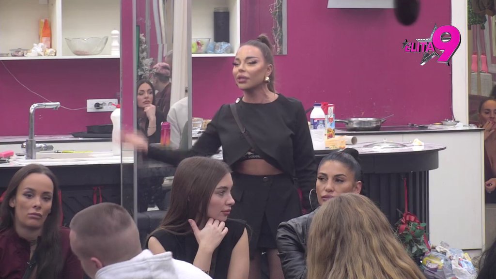 Ja nju volim, ali... Terza ni posle gnusnih psovki i uvreda nema snage da na vezu sa Sofijom stavi tačku! (VIDEO)