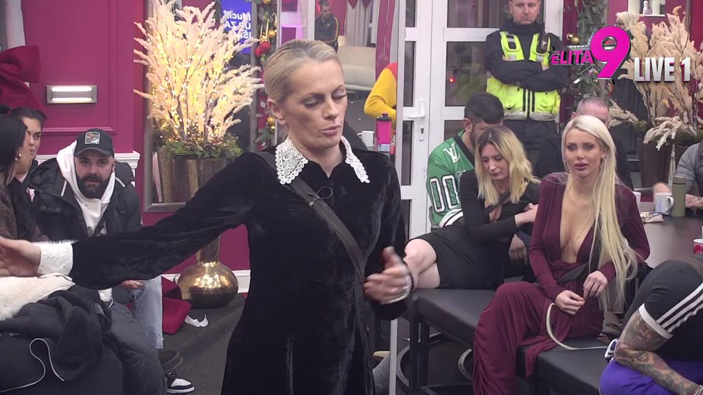 Doživela emotivni fijasko! Jovana advokatica se rasplakala kad je ugledala sina, pa priznala: Mi smo odrasli zajedno, verujem mu TRILION ODSTO (VIDEO)