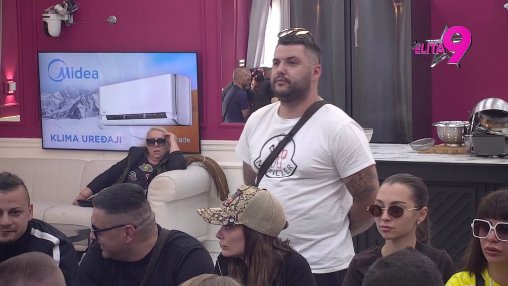 Nije luda da me laže: Luka shvatio koliko je sati, moraće da obavi ozbiljan razgovor s Aneli o Janjušu! (VIDEO)