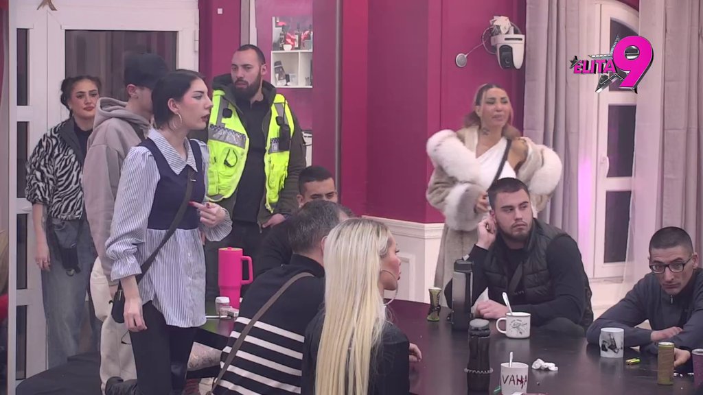 Grofica je meni prizivala smrt, ne perite se: Kačavenda izgorela zbog Anelinog ponašanja, Dača je izrešetao izlaganjem (VIDEO)