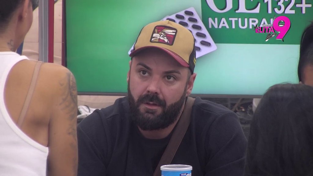 Luka trudnoj Aniti petlja iza leđa? Aneli otkrila da od njega dobija tajne poruke, nastao karambol! (VIDEO)
