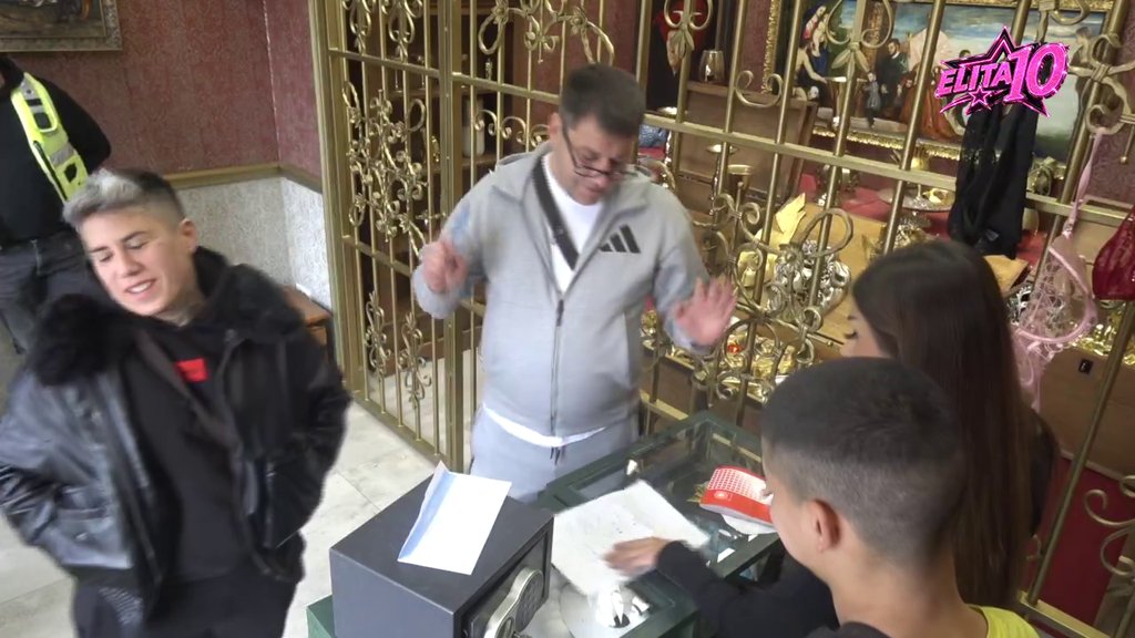 Anđela Đuričić i Mateja bili intimni: Matora obelodanila dugo čuvanu tajnu, pa zajedno s Ivanom njene radove posložila kao bukvar! (VIDEO)