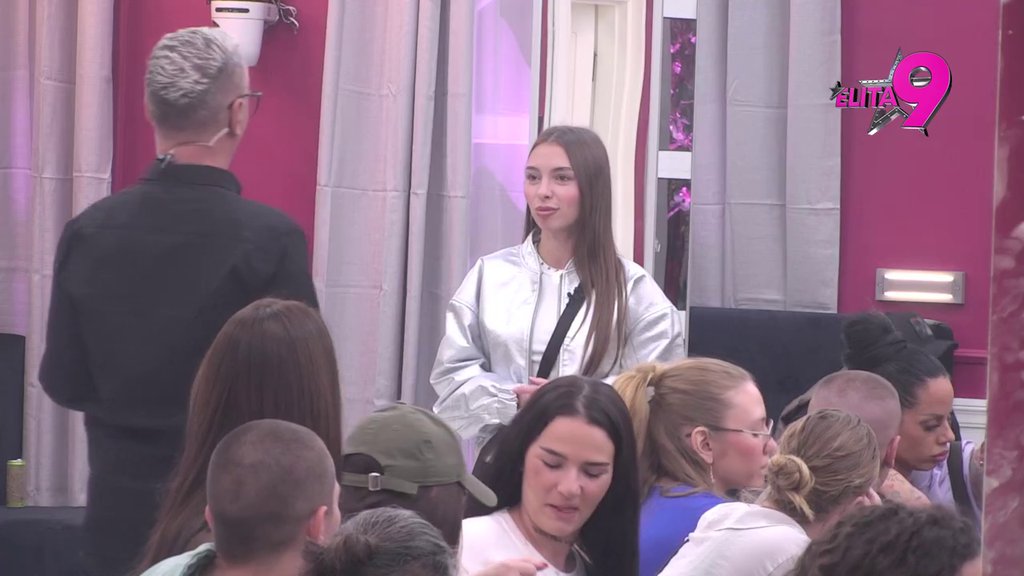 Doživela totalni fijasko! Sara ne vidi kanal u koji je Ivan gurnuo, Anđelo joj otvorio oči da PROGLEDA: Bićeš zatucana! (VIDEO)