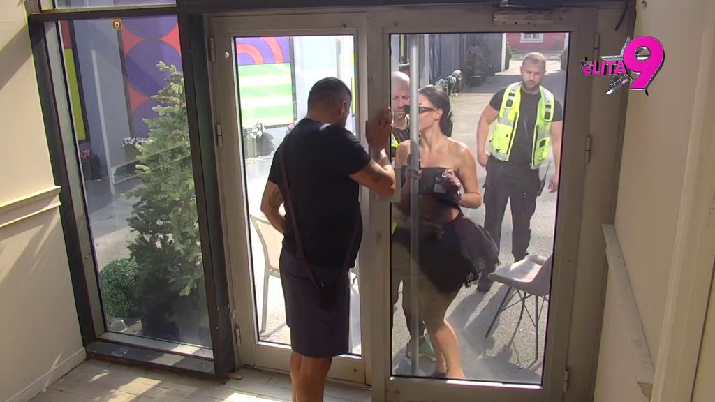 Pred tačkom pucanja: Asmin se ZABARAKADIRAO u hotelu, Maja na ivici nervnog sloma!