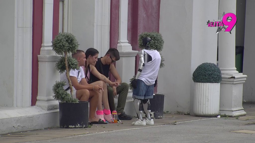 Samo što se nisu smuvali, razmenjuju nežnosti... Dača otrkio Toši da su Aneli i Filip na korak od veze! (VIDEO)