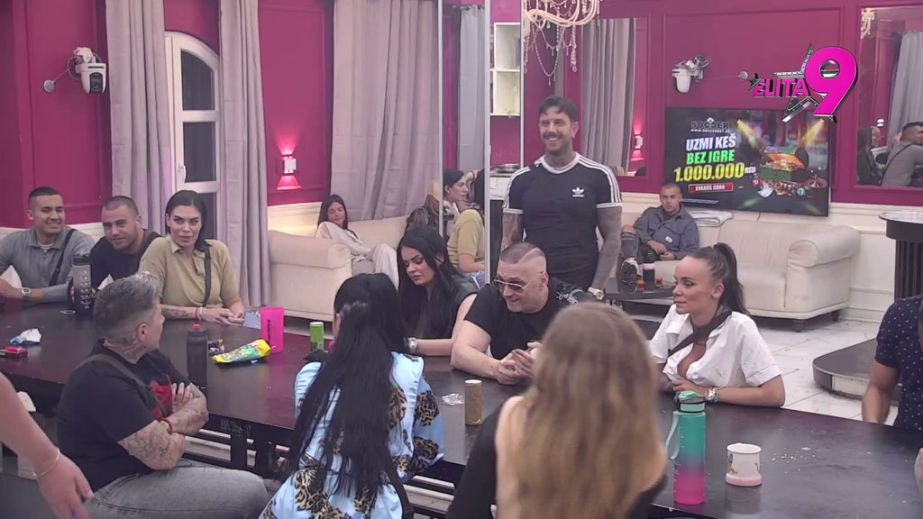 Ne skida osmeh s lica: Stanija presrećna zbog odluke gledalaca, ne krije koliko joj laska ova pohvalna etiketa! (VIDEO)