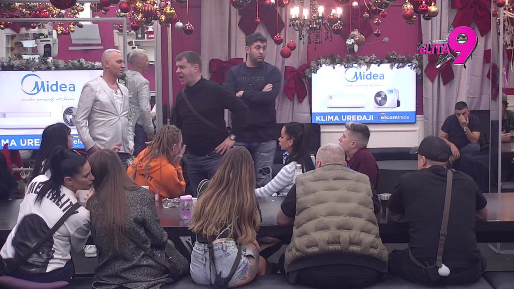 Joca Rajić na brutalnoj meti osuda! Takmičari ga urnisali prozivkama zbog igranja s Milosavom, ona priznala: Mi znamo nešto... (VIDEO)