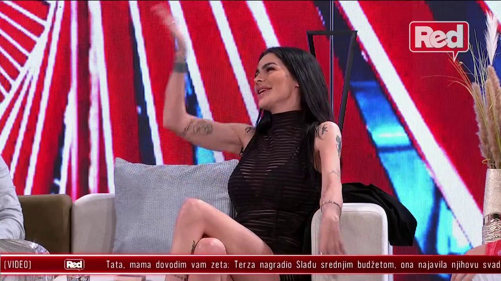 ŠOK: Šmizla raskrinkala Enu Čolić i Gastoza, pa dokrajčila Teodoru Delić zajedno sa njenom drugaricom: Sa kim je bila u gru*njaku ili nasamo? (VIDEO)