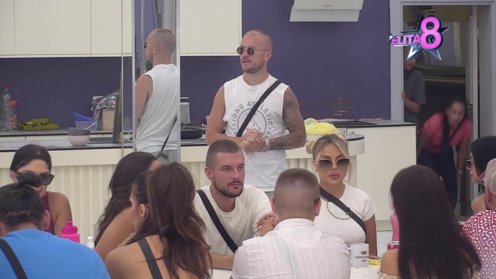 OKRENUO SI PRIJATELJU LEĐA! Karić bez zadrške okarakterisao Gastoza kao izdajicu, pa opleo po Anđeli jer je Pavla nazvala PSIHOPATOM: Ispala si nečovek! (VIDEO)