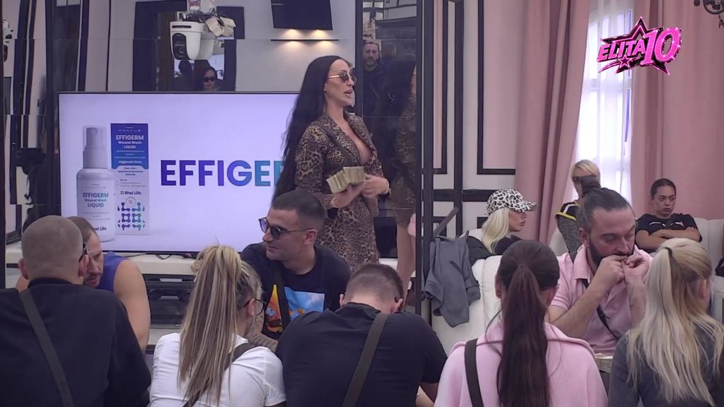 Mislim da im je odnos lakrdija: Poršelina napravila totalnu pometnju tokom podele budžeta, Car poručio Aneli da spakuje svoje stvari! (VIDEO)