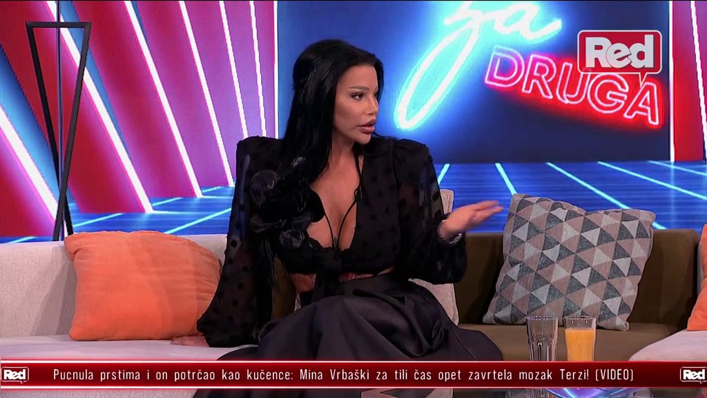 POSTAO JE LIGNJOSLAV GROZNI: Žana Omnia otkrila zašto je Luka izgubio sve prijatelje! Uradila detaljnu analizu ljubavnog trougla: Stanija je bila trofej da naudi Aneli! (VIDEO)