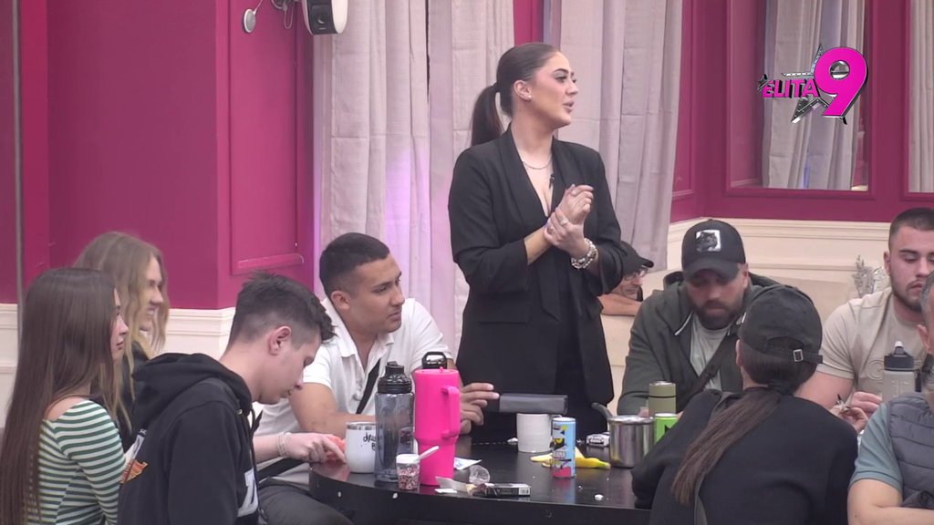 OBEZBEĐNJE JE ODMAH REAGOVALO: Ivan potkačio Boru za odnosu sa Urošem, on krenuo da se obračuna sa njim, pa je Stanić priznao koju ponudu mu je Santana dao (VIDEO)