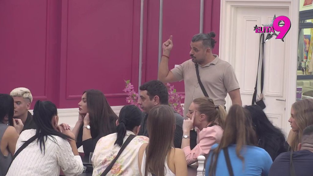 Milica Kemez ga PREVARILA pred sbadbu!? Bora Santana ogolio dušu, evo kako je izgledao susret sa njenin dečkom: Izvinjavao mi se i ljubio ruku (VIDEO)