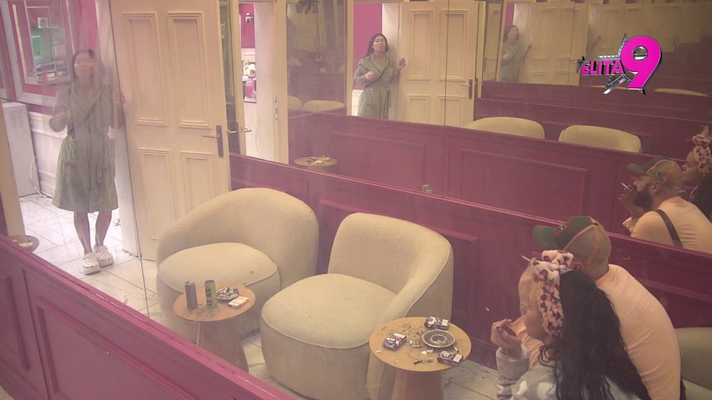 NEMAŠ DOVOLJNO KOŽE?! Vanja otkrila učesnicima da je PONOVO KORIGOVALA ZADNJICU, oni šokirani! (VIDEO)