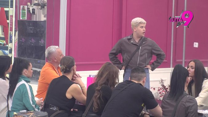 Nisam verio Staniju SAMA SE VERILA! Asmin kaže da mu bivša laže! POČELE DA IZLAZE PIKANTERIJE! - Svet portal