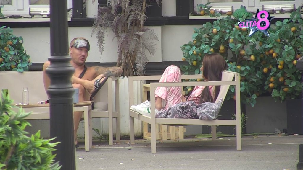 MONSTRUOZNOSTIMA NIKAD KRAJA! Munja zamislio da će mu sin biti ponosan na njega, pa IZVREĐAO Stefani, njegovu majku, kao nikad: Ja te ka*am i ŠUTNEM, a napolju ću te USR*TI (VIDEO)