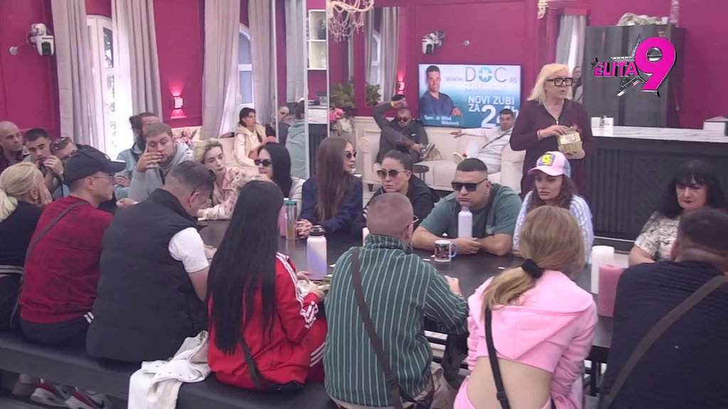 Popadale im vilice! Zorica zakuvala neočekivanu čorbu: Dala velike budžete ljutim rivalima, Luka jedva dočekao da joj krene niz dlaku (VIDEO)