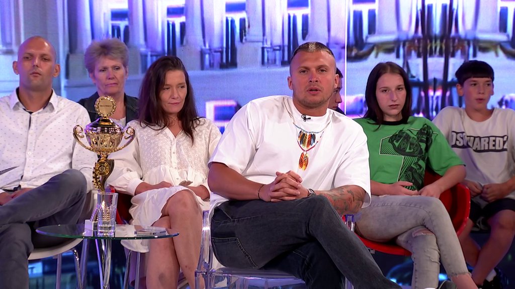 Gledalac osudio Karića, otkrio koja mu je JEDINA GREŠKA, pa vinuo Anđelu i Gastoza u nebesa (VIDEO)