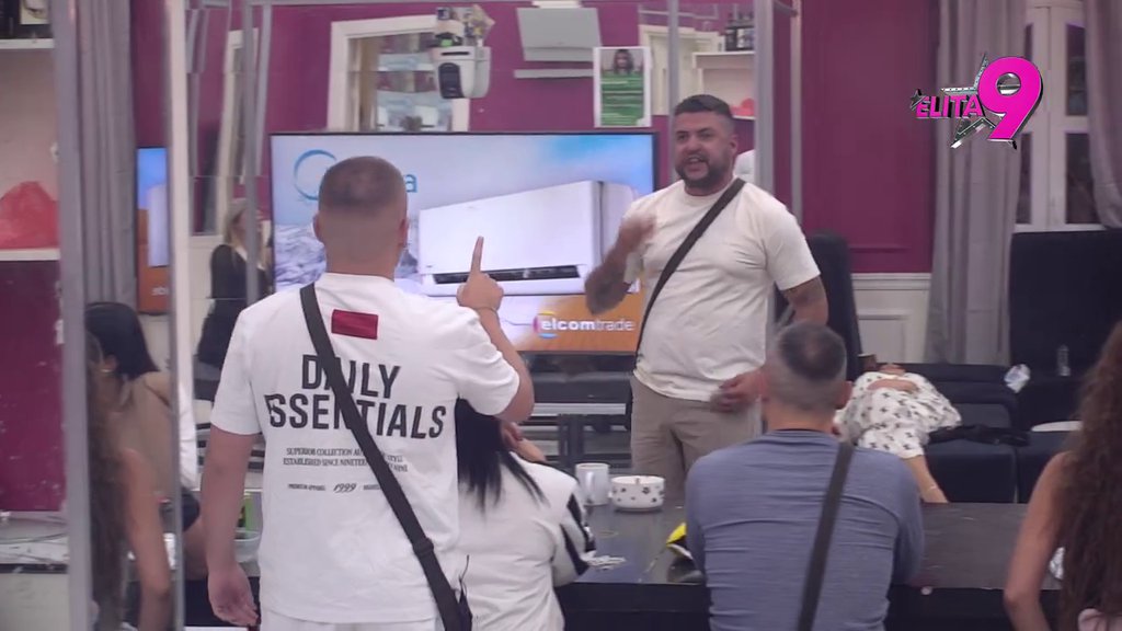 Ne štedi ga! Dača demolirao Asmina i Maju u paketu, pa priznao: Dokazao si da je Aneli bila u pravu za... (VIDEO)