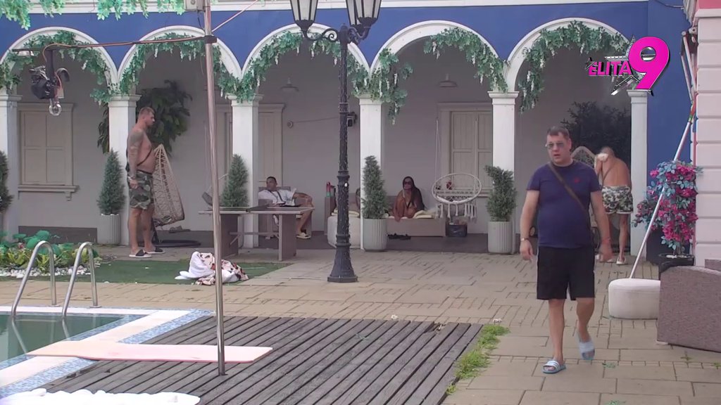 E, sad smo stvarno sve videli: Mića u duelu sa Janjušem, nećete verovati u kojem sportu su odmerili snage! (VIDEO)