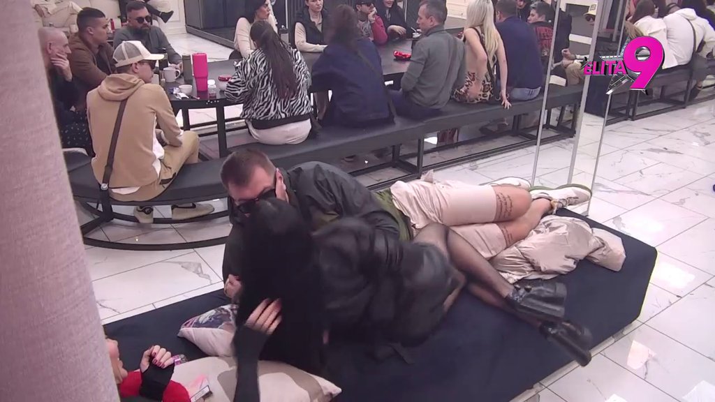 Ti si pi*ka, posle mene... Maja izgorela, pa ušla u konflikt sa Janjušem: Sada kada si slobodan... (VIDEO)