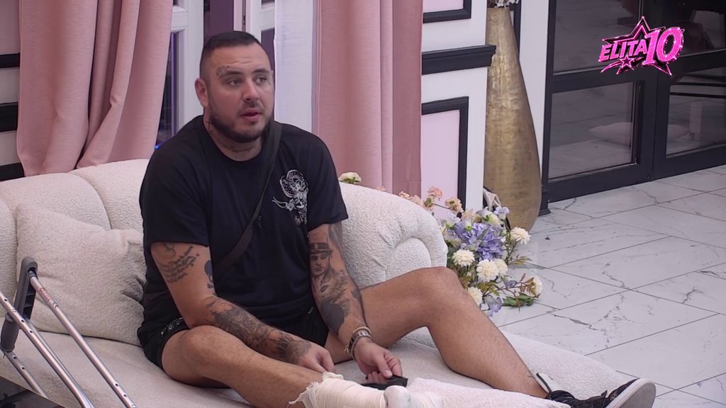 Ukućani jedva dočekali da analiziraju odnos Cara i Anđele: Rekao je da se ovakve devojke žene, a u svađama vidimo šta misli o Aneli (VIDEO)
