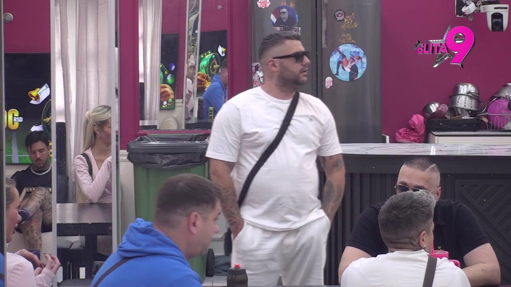 Asmin bio sa bivšom učesnicom Elite?! Opšti haos u Beloj kući zbog navodne afere Anđela i Maje (VIDEO)