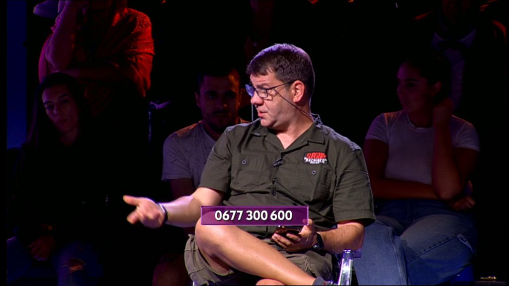 Nikad brutalnije prozivke uživo u programu: Ivan žestoko zaratio sa Gastozovim fanom, leti perje na sve strane! (VIDEO)