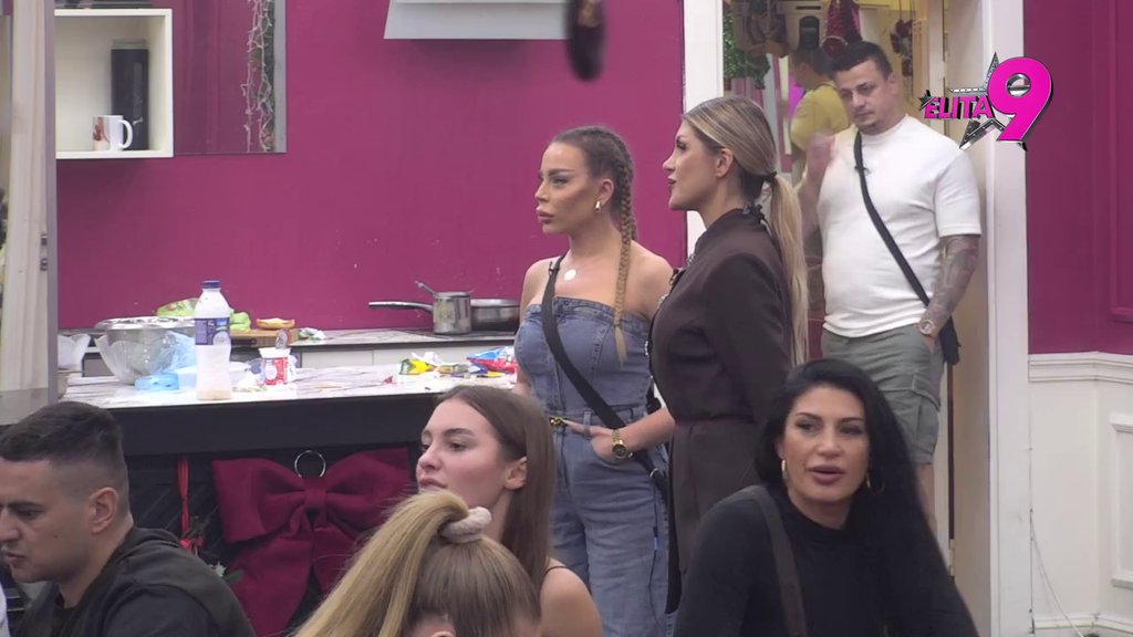 Dve muve jednim udarcem: Sofija namagarčila Terzu za sve pare! Preko Milana mu servirala osvetu i odjavila ga, on doživeo nervni slom! (VIDEO)