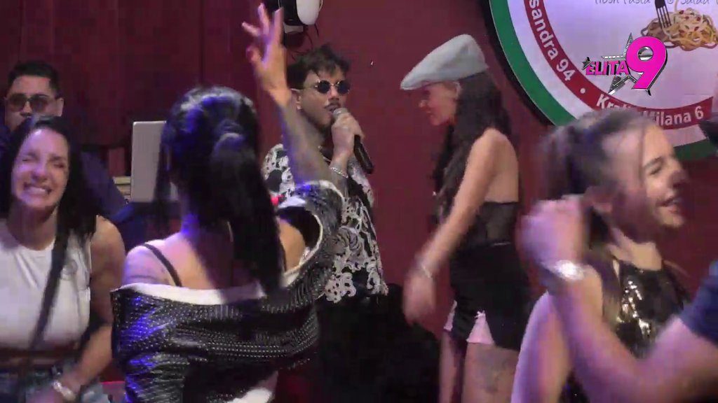 Ljudi, pa ovo nigde nikada niste videli! Pogledajte kako špijunira šta rade Đukić i Teodora (VIDEO)