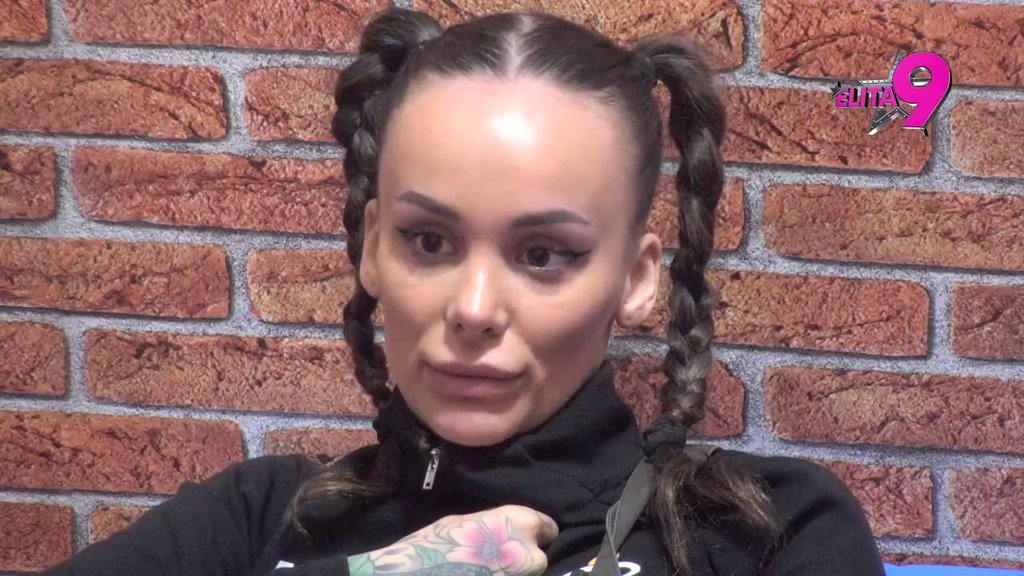 Bebica prestao da diše! Bled kao krpa načuljio uši i sluša svaku reč koju su Teodora i Filip zajedno u emisiji izgorovili! (VIDEO)