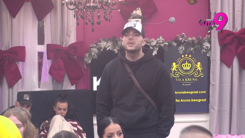 BRITKA SABLJA: Dača se naoštio, repetirao vređalicu u Anđelovom smeru, pa dobio njegov odgovor! (VIDEO)