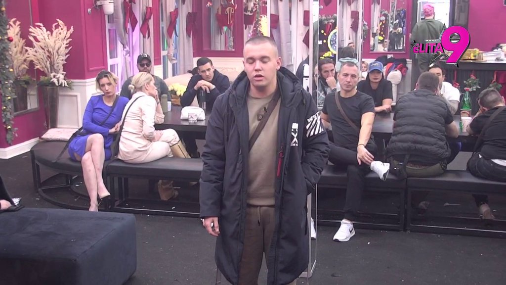 10 koraka sam ispred svih njih, jedino mogu da mi zamere četvorku iz biologije: Dačo raskrinkao kompletni flert Asmina i Maje, ne štedi je (VIDEO)