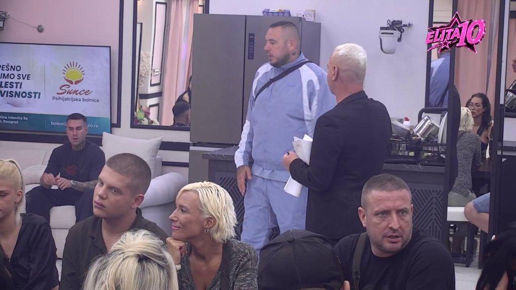 Bilo je neizbežno da do toga dođe: Đukić i Aneli otkrili kako je došlo do ozvaničenja veze, Car i Janjuš brutalno osolili po Aneli, pa istakli da se poigrava sa Filipom: Sramotno je kako se ponašaš, nisi iskrena! (VIDEO)